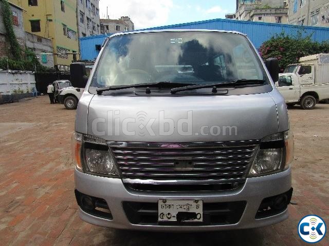 Nissan Urvan Model 2010 large image 0