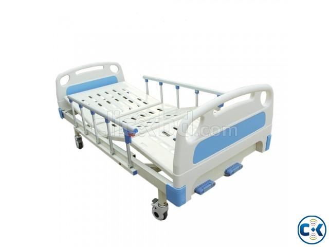 2 Crank Deluxe Hospital Bed large image 0