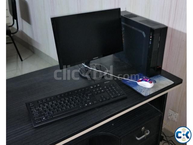 4 months used branded office furniture for urgent sale large image 0