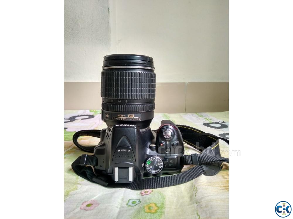 Nikon D5300 with 18-105mm lens large image 0