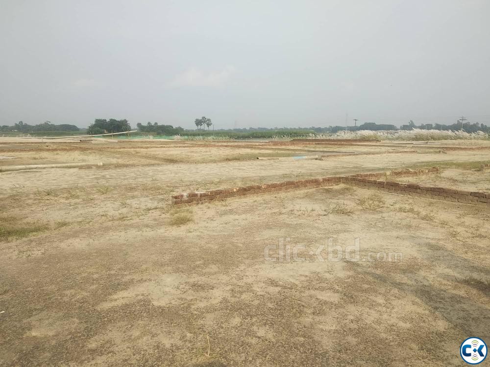 Plot adjacent 180 ft. Road Purbachal Probashi Palli large image 0