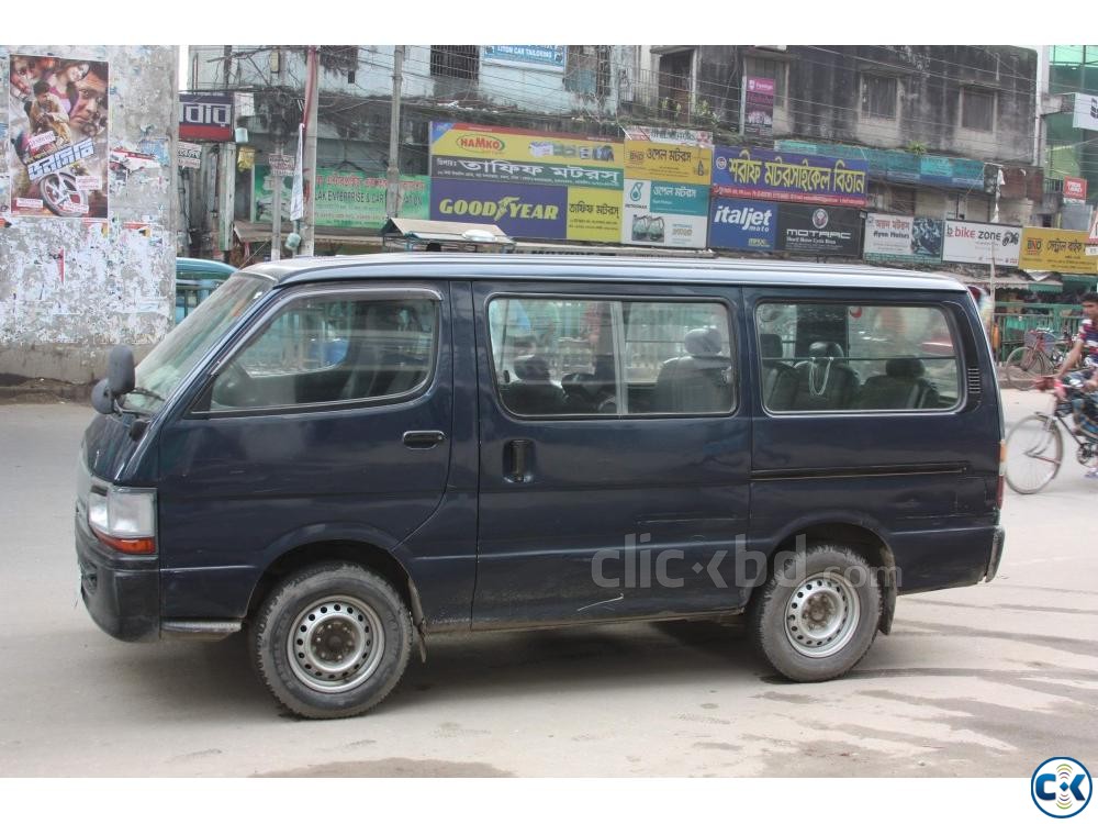 Toyota Hi Ace Micro Bus 2003 Full Running large image 0