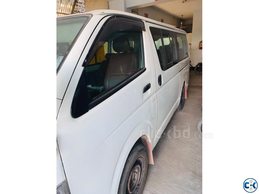 Toyota Hiace large image 0