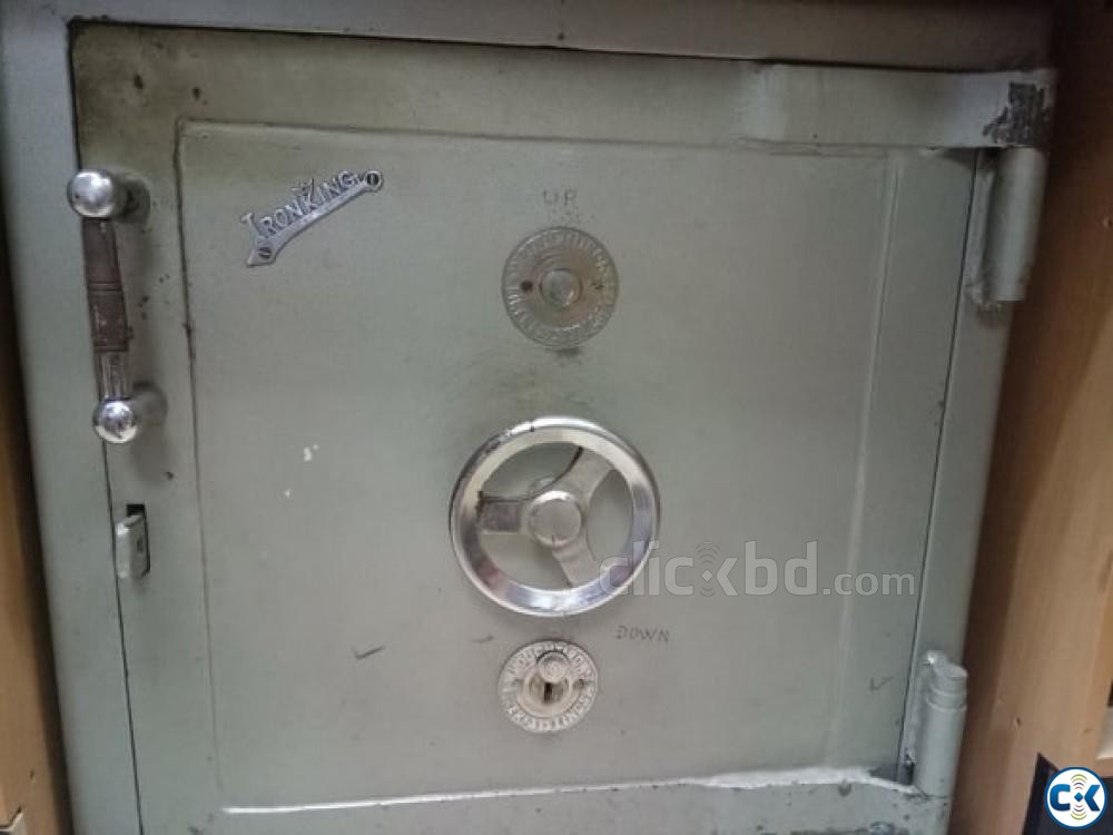 Iron safe large image 0