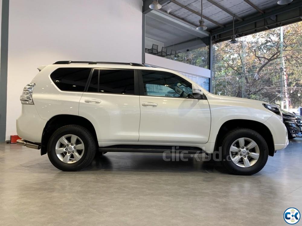 LAND CRUISER PRADO large image 0