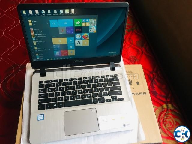 Core i3 6th Gen Almost new large image 0