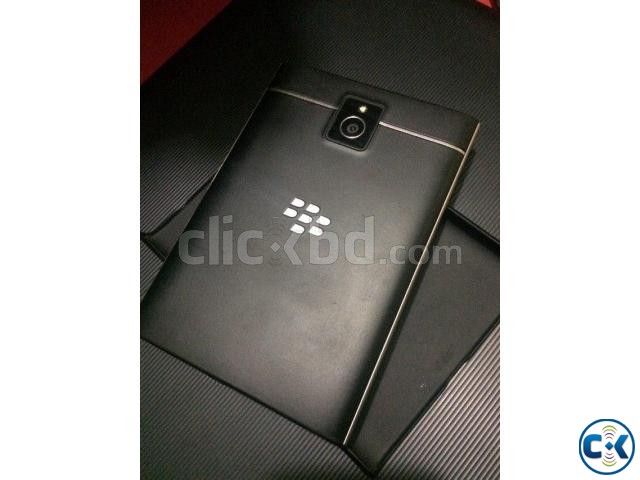 Blackberry Passport New large image 0