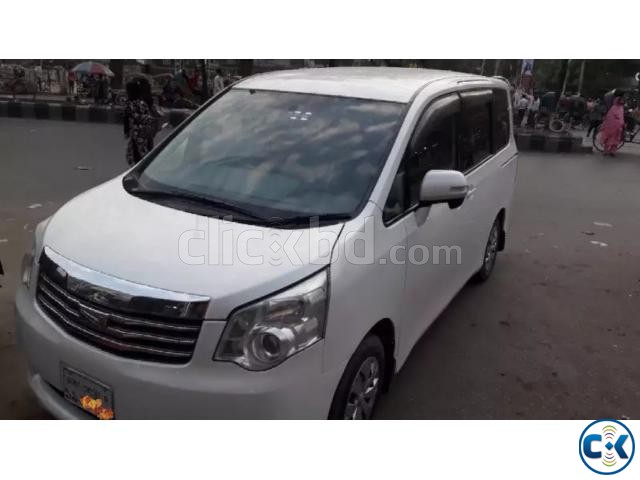 Toyota Noah X large image 0