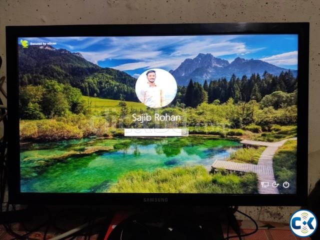 Samsung 19.5 LED Monitor large image 0