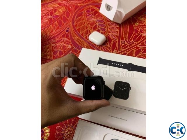 Apple Watch Series 5 44mm Space Gray w Black Sports Band large image 0