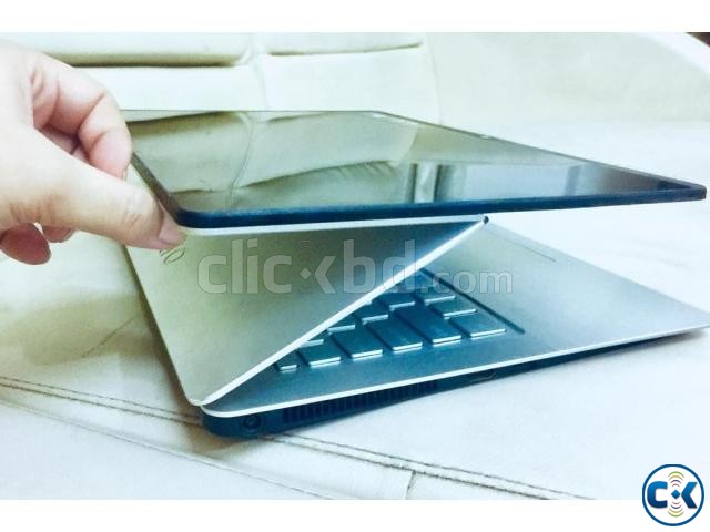 NEW CONDITION VAIO Z FLIP i5 WITH Original Documents URGENT  large image 0