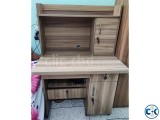 Computer table