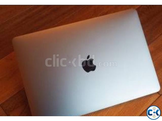 Apple laptop rent for daily or monthly large image 1