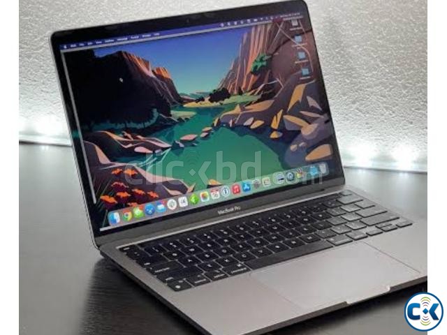 Apple laptop rent for daily or monthly large image 2