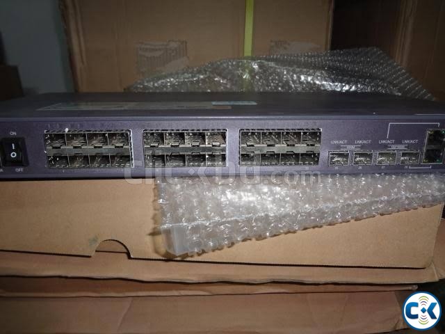 Huawei SFP S3328TP-EI-24S-AC 32 SFP Port Switch. large image 1