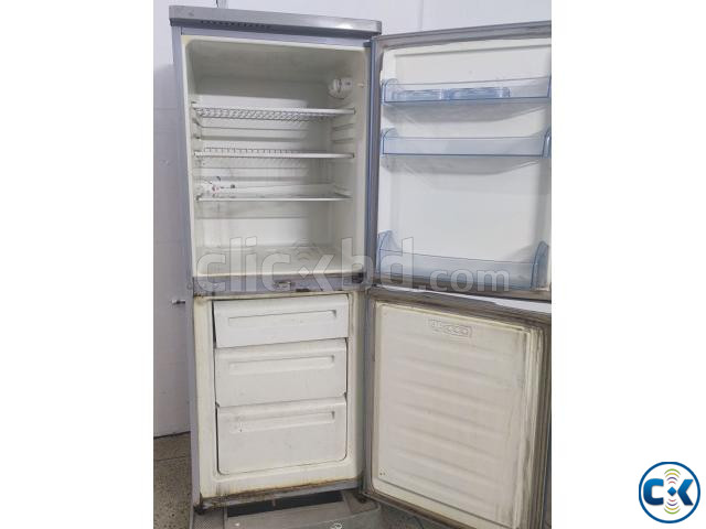 Hisense Fridge 225 litres  large image 1