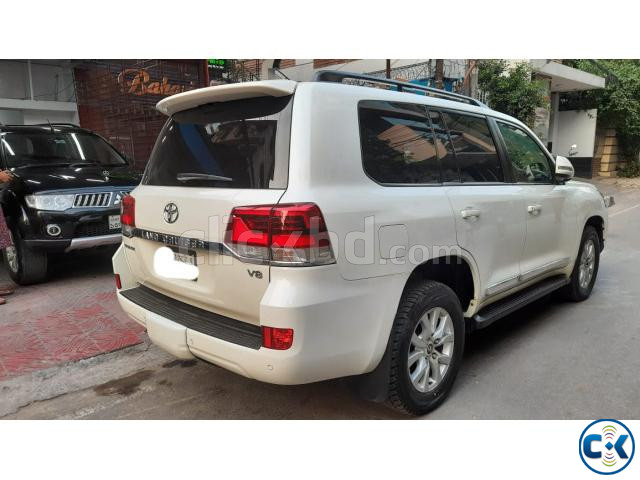 Toyota Land Cruiser VX V8 2016 large image 3