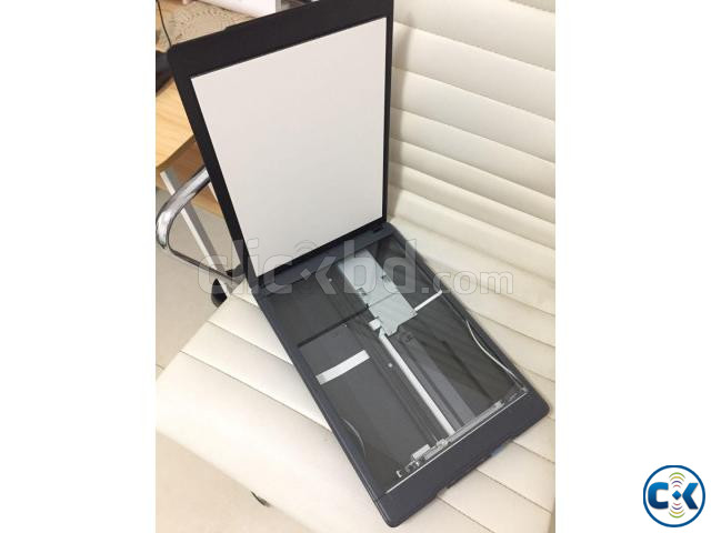 Epson V39 Flatbed Scanner large image 1