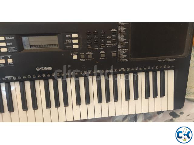 Selling my hardly used Yamaha PSR E363 large image 0