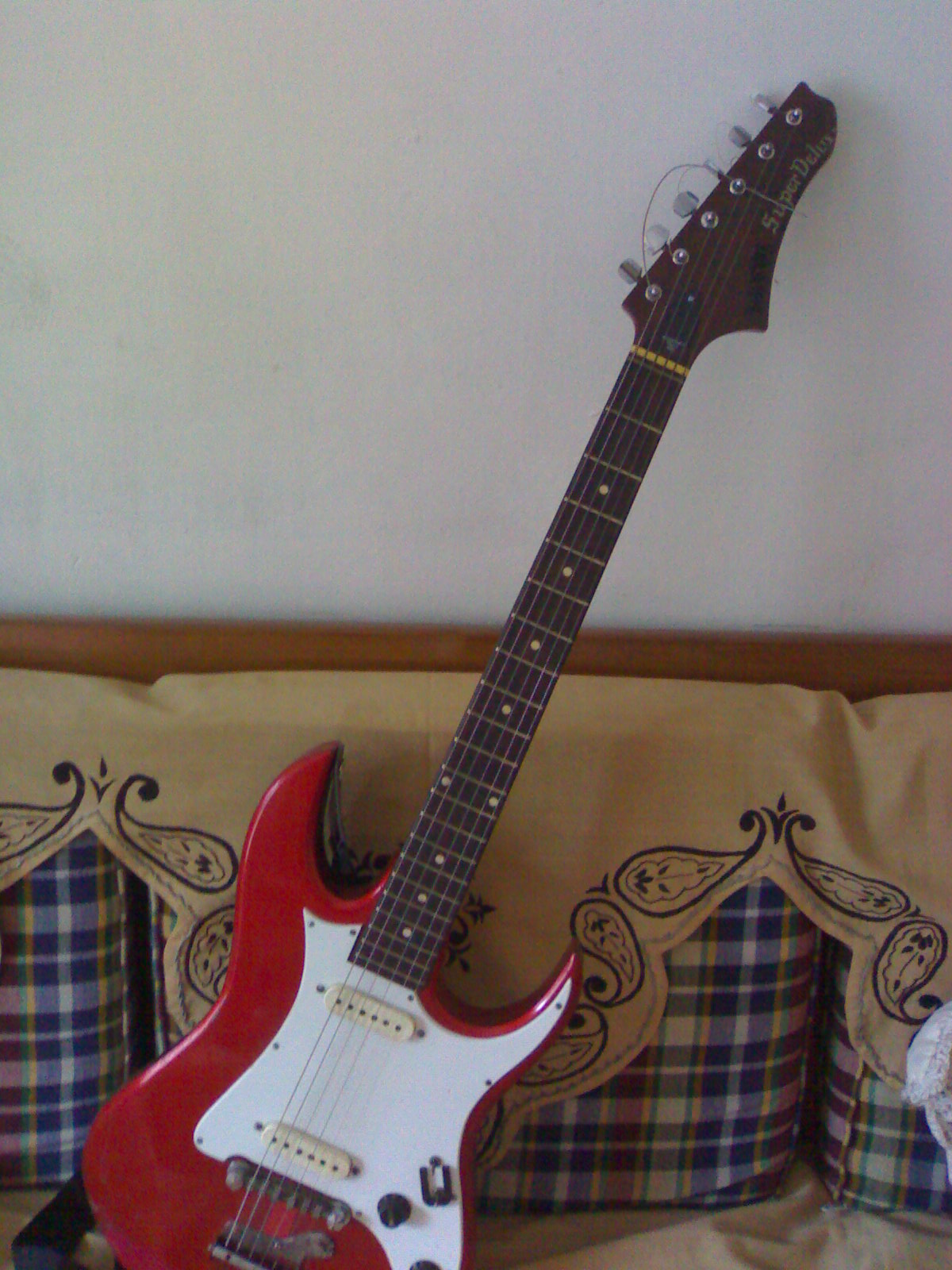 guiter large image 0