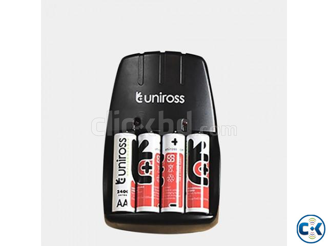 Uniross Battery Charger AA .AAA With 9V Charger Compact 9V large image 1