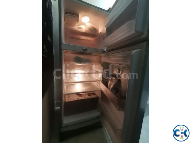 LG NON FROST REFRIGERATOR large image 3