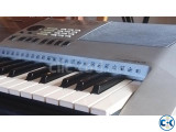 YAMAHA keyboard Model E 413