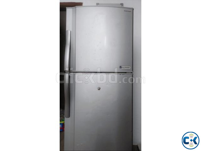 Used SHARP fridge 300 ltr large image 0