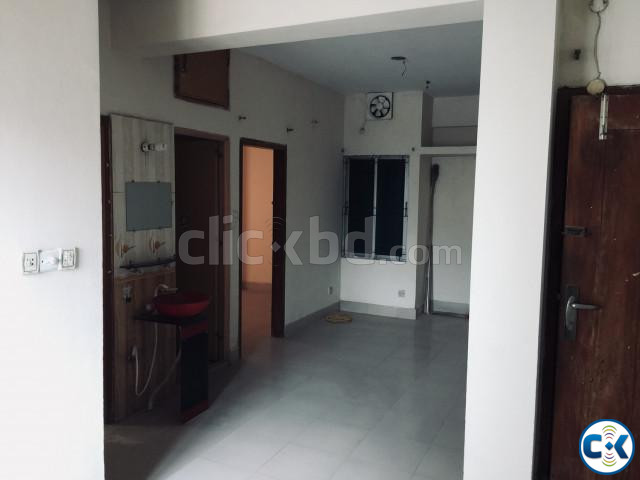 700 sft Ready Flat for sale at Nurjahan Road Mohammadpur large image 2