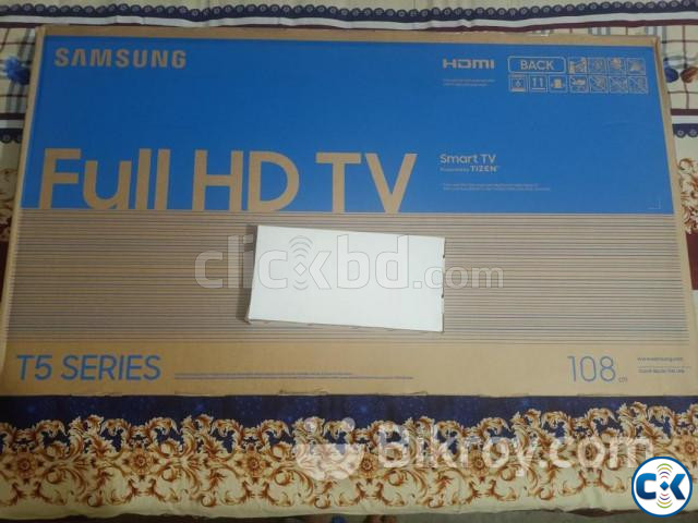 Samsung 43 T5500 Voice Control LED Smart TV large image 1