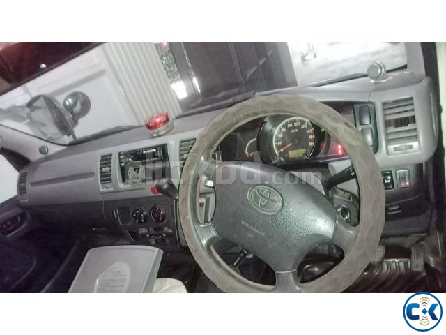 Toyota Hiace DX white 2005 duel Ac CNG 120 ltr sell large image 3