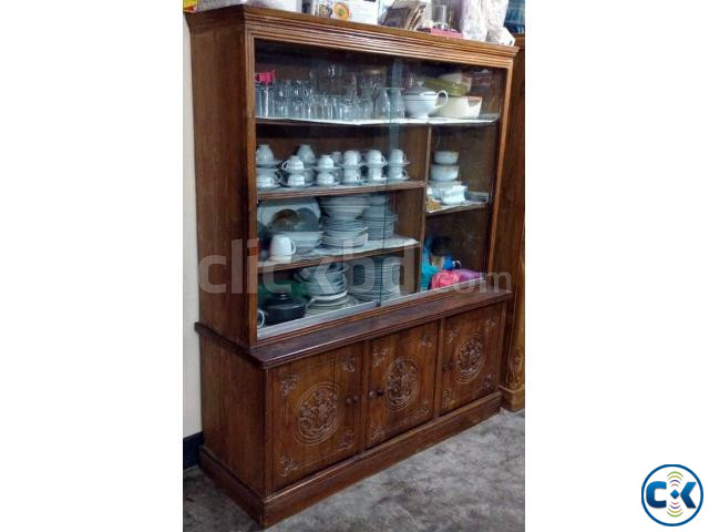 সেগুন কাঠের খুব ভালো মানের এই শোকেস ব্যবহিত  large image 0