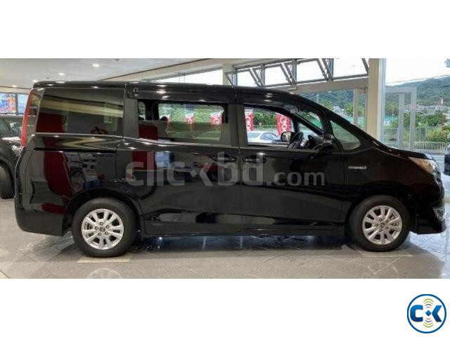 TOYOTA NOAH 2017 BLACK large image 3