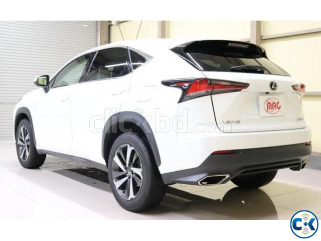 LEXUS NX300H 2018 PEARL large image 3