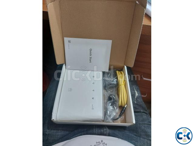 Huawei B311As-853 4G Sim Supported WIFI Router with Lan port large image 4