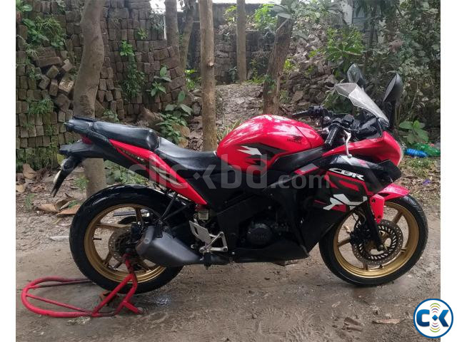 Honda CBR 150R 2016 Thai large image 4