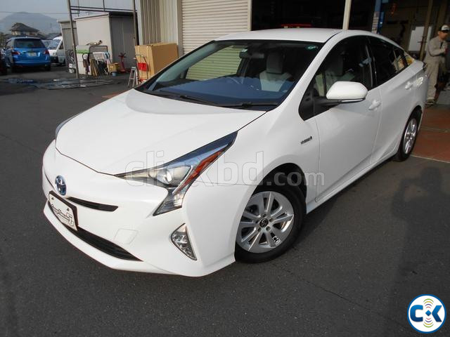 Toyota Prius S 2018 large image 0