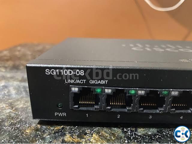 Cisco SG110D-08 8 Port gigabyte Unmanaged Ethernet Switch. large image 2