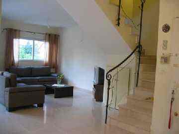 Duplex 3rd 4th flr Apartment large image 0