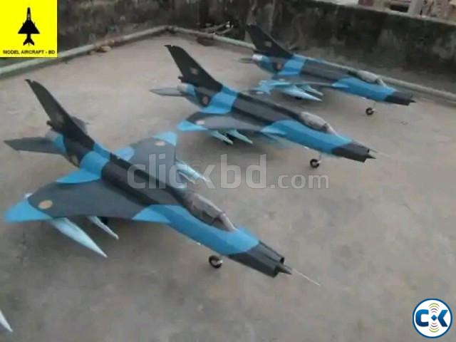 F-7 Model large image 0