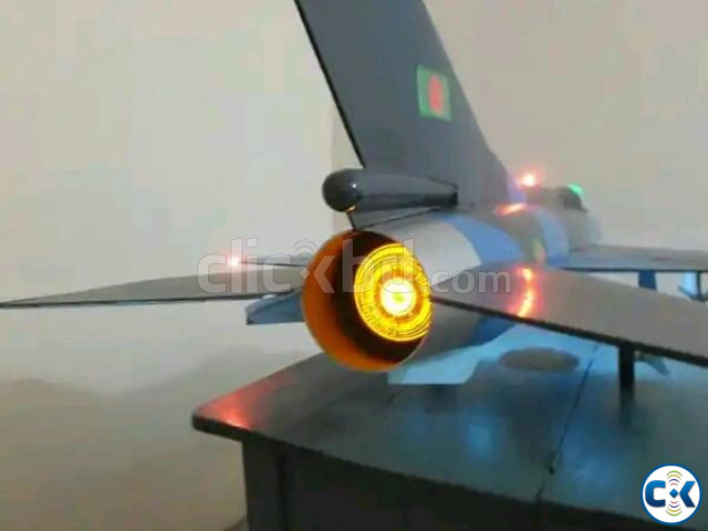 F-7 Model large image 2