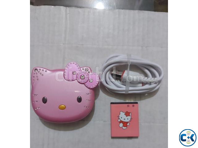 Hello Kitty K688 Mini Folding Mobile Phone large image 3