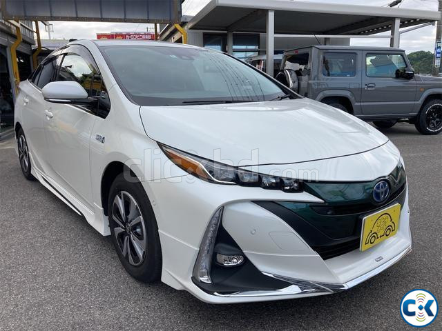 TOYOTA PRIUS PHV 2018 large image 0