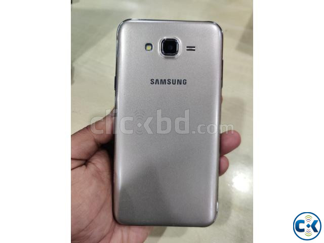 Samsung Galaxy J7 large image 0