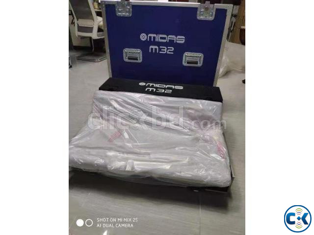 midas M32 LIVE carton pack large image 0