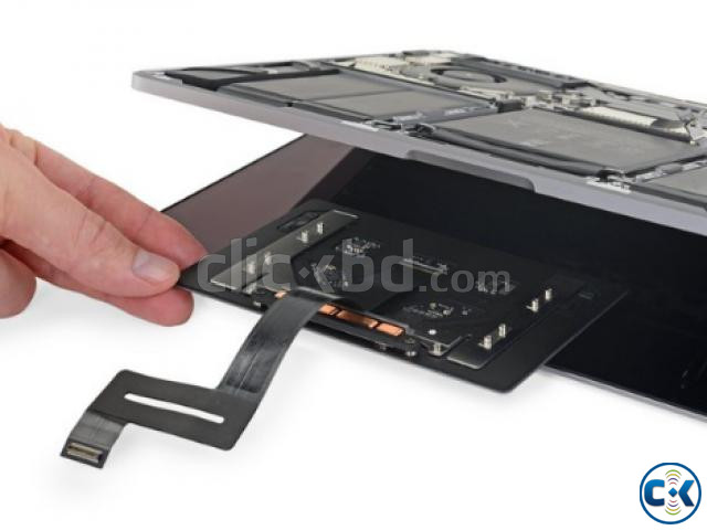 MacBook Pro 13 Touch Bar Late 2016 Trackpad Replacement large image 0