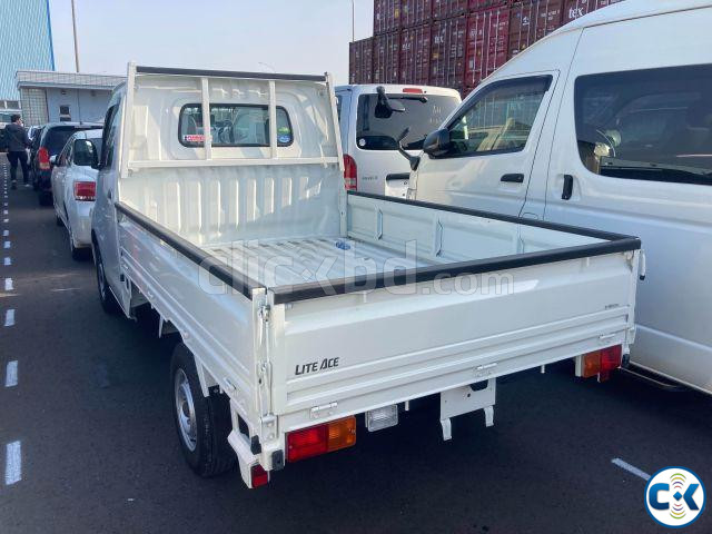 Toyota LITE ACE TRUCK 2017 large image 1