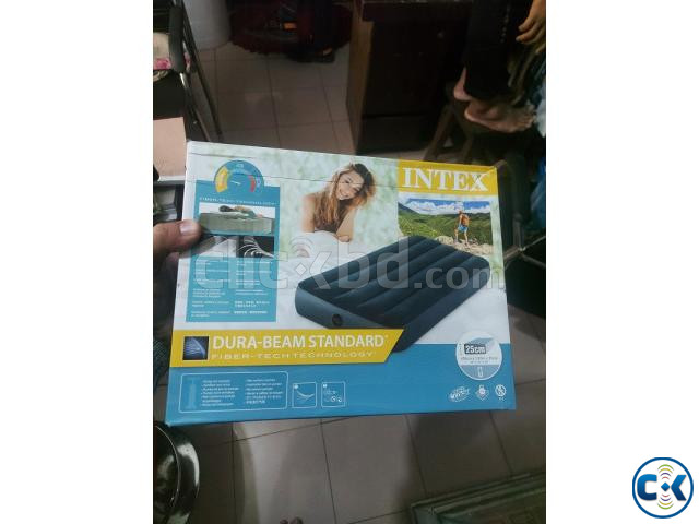 intex Single Air Bed Free Pumper large image 0