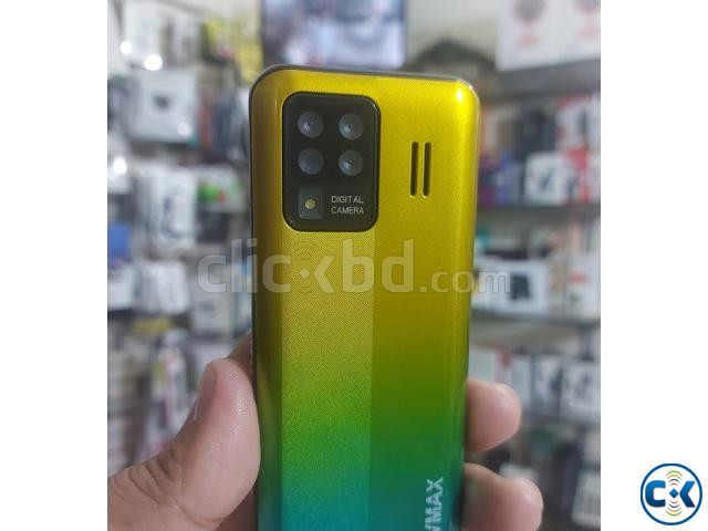 Vmax V17 Three Sim Phone 4000mAh Battery With Warranty large image 1