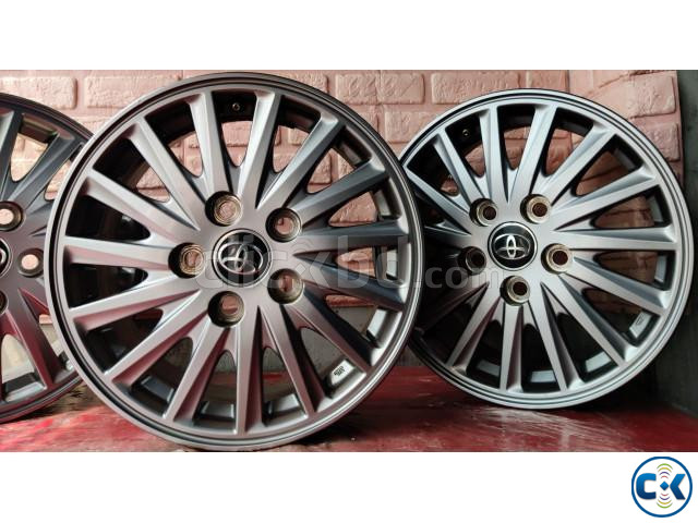 15 5 Hole Far Toyota Esquire Alloy Rims Set large image 3